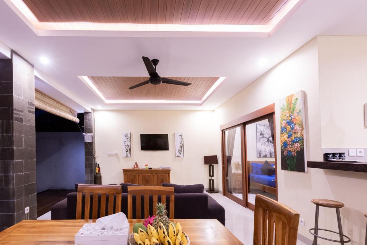 Villa Hitam Putih Legian Bali Seminyak Kültér fotó