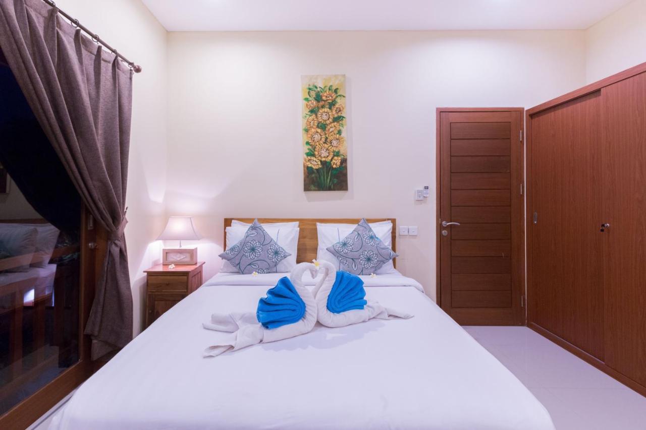 Villa Hitam Putih Legian Bali Seminyak Kültér fotó